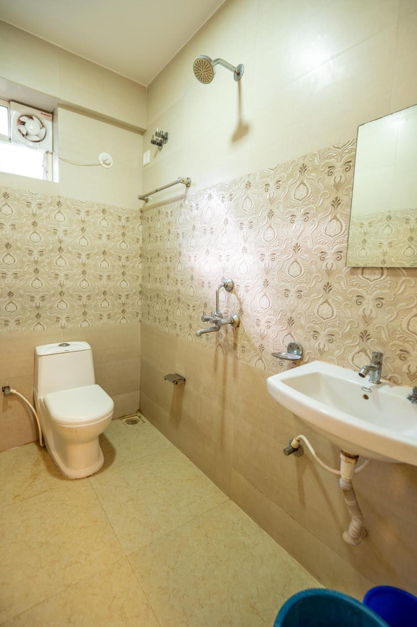 Morjim Sea Waves-Beach Front Hotel Εξωτερικό φωτογραφία
