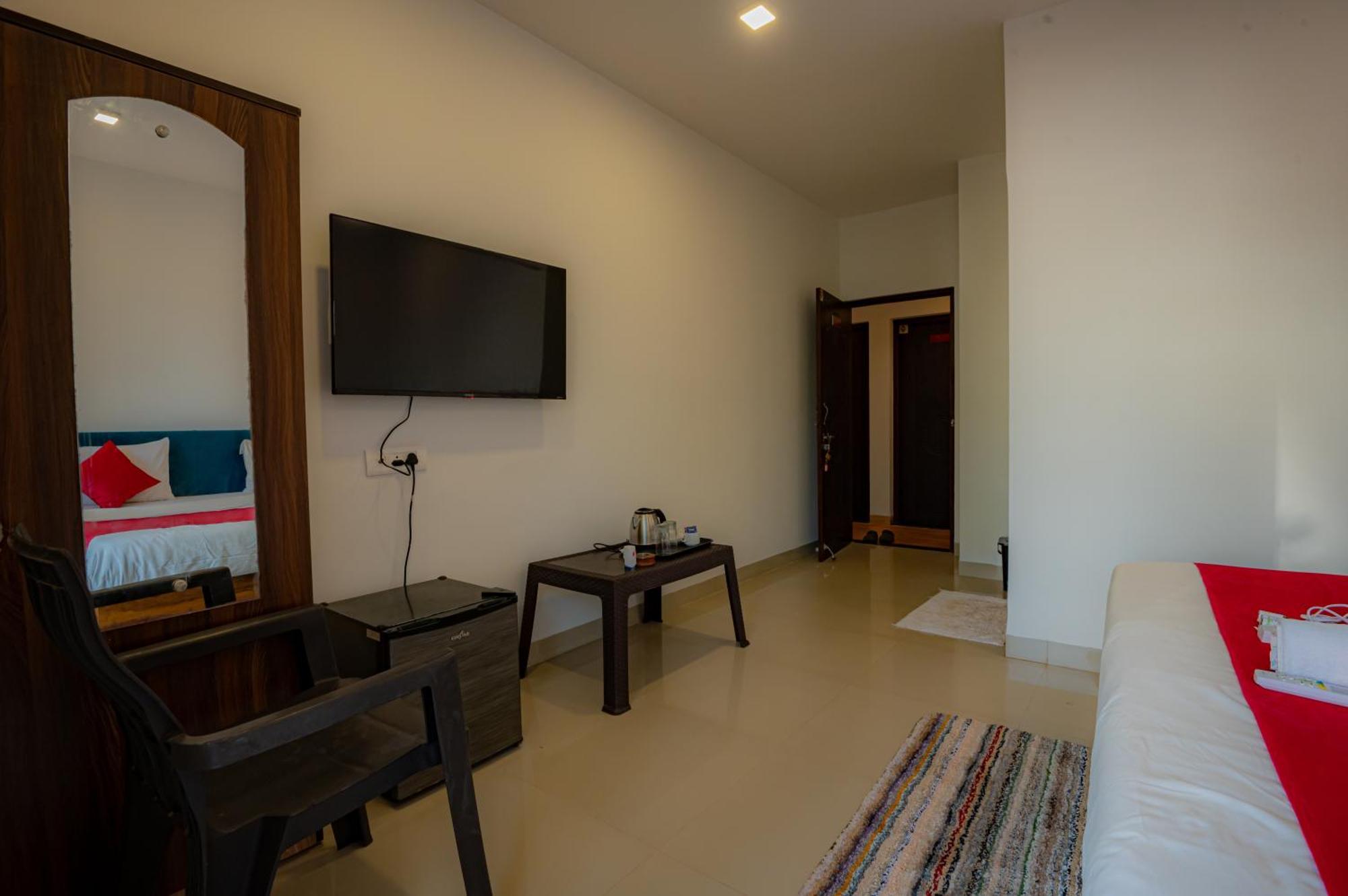 Morjim Sea Waves-Beach Front Hotel Εξωτερικό φωτογραφία