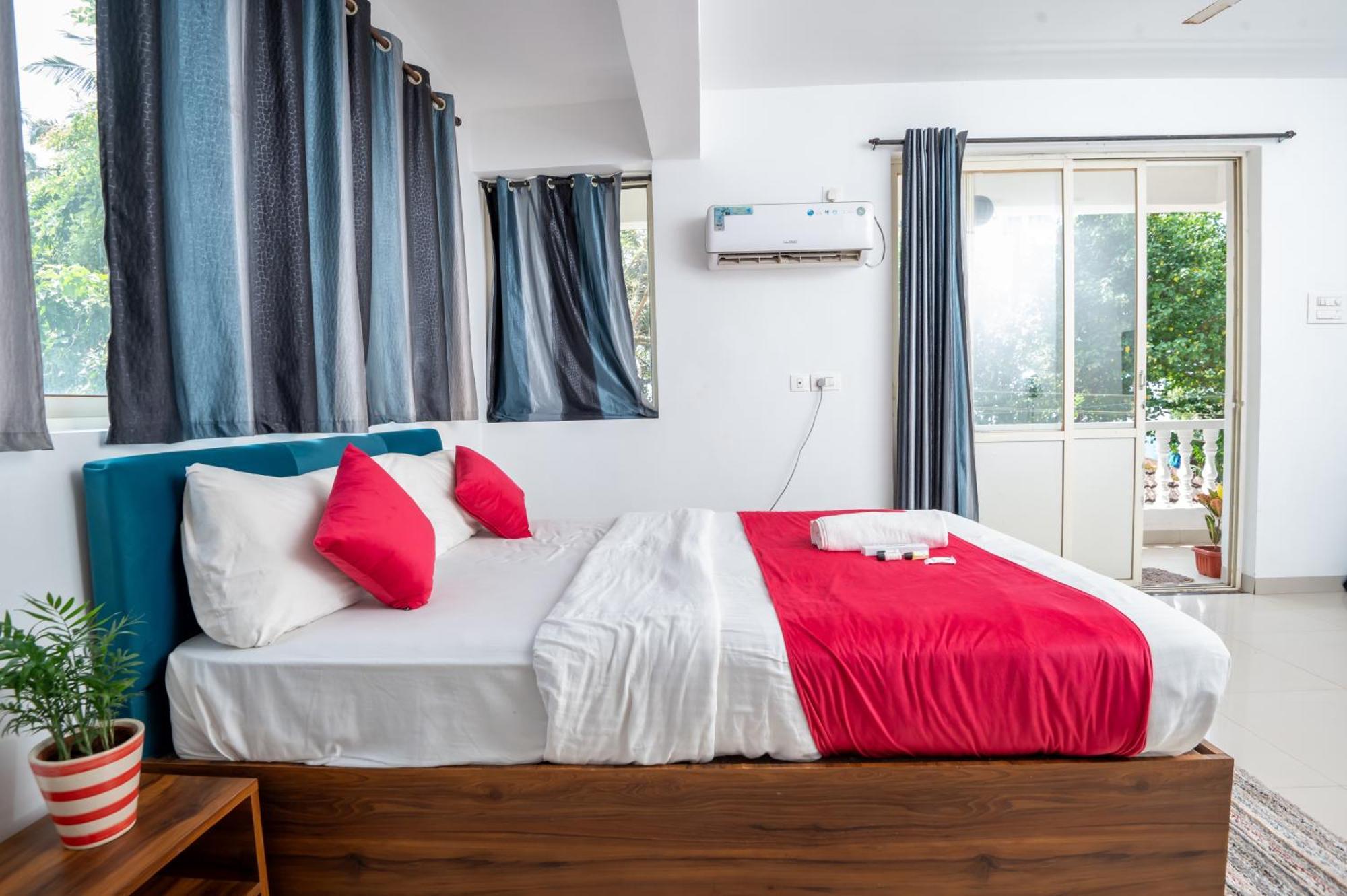 Morjim Sea Waves-Beach Front Hotel Εξωτερικό φωτογραφία