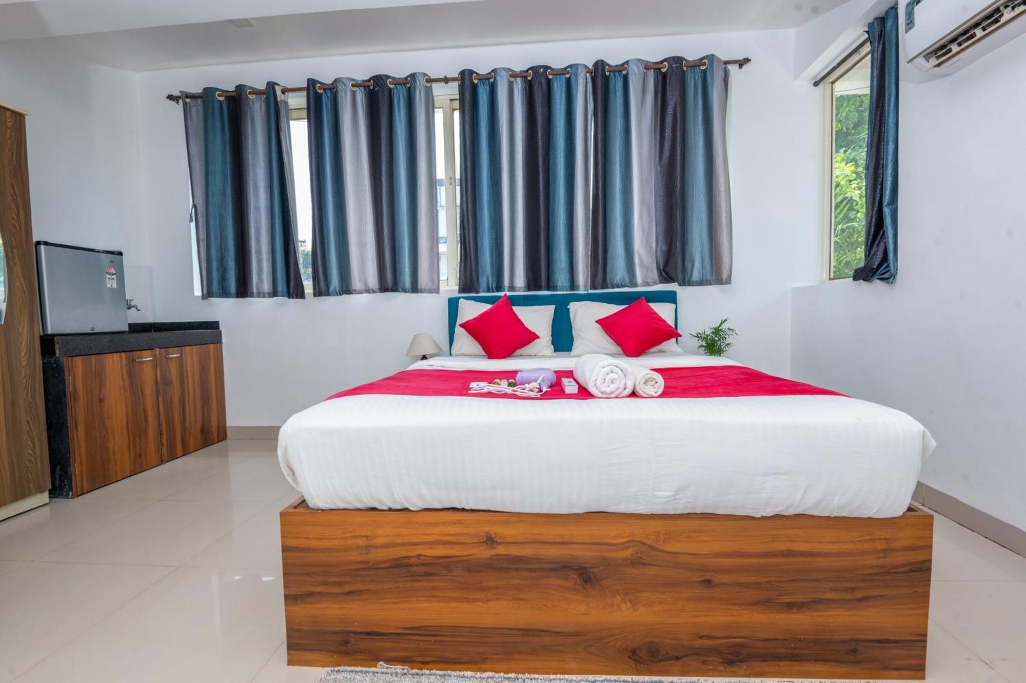 Morjim Sea Waves-Beach Front Hotel Εξωτερικό φωτογραφία