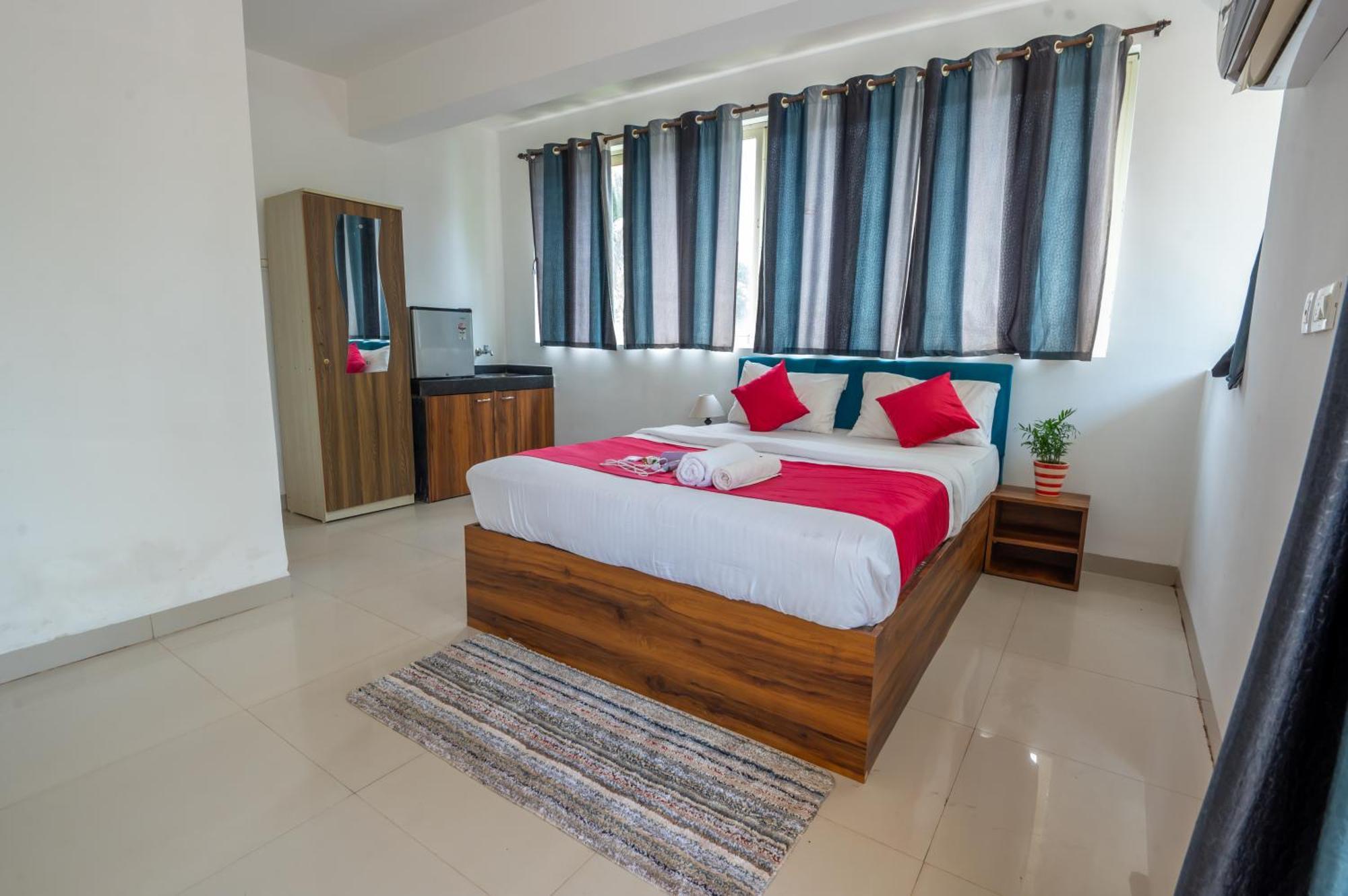 Morjim Sea Waves-Beach Front Hotel Εξωτερικό φωτογραφία