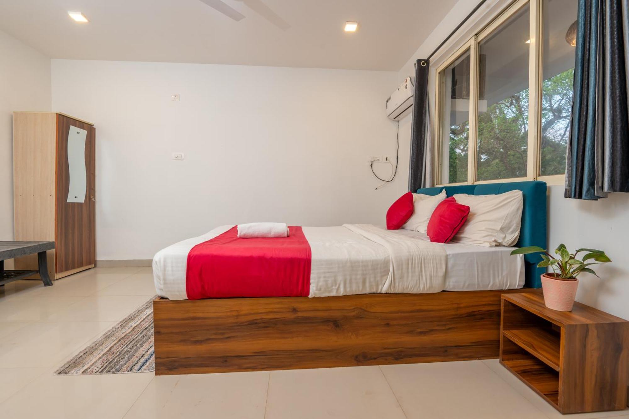 Morjim Sea Waves-Beach Front Hotel Εξωτερικό φωτογραφία