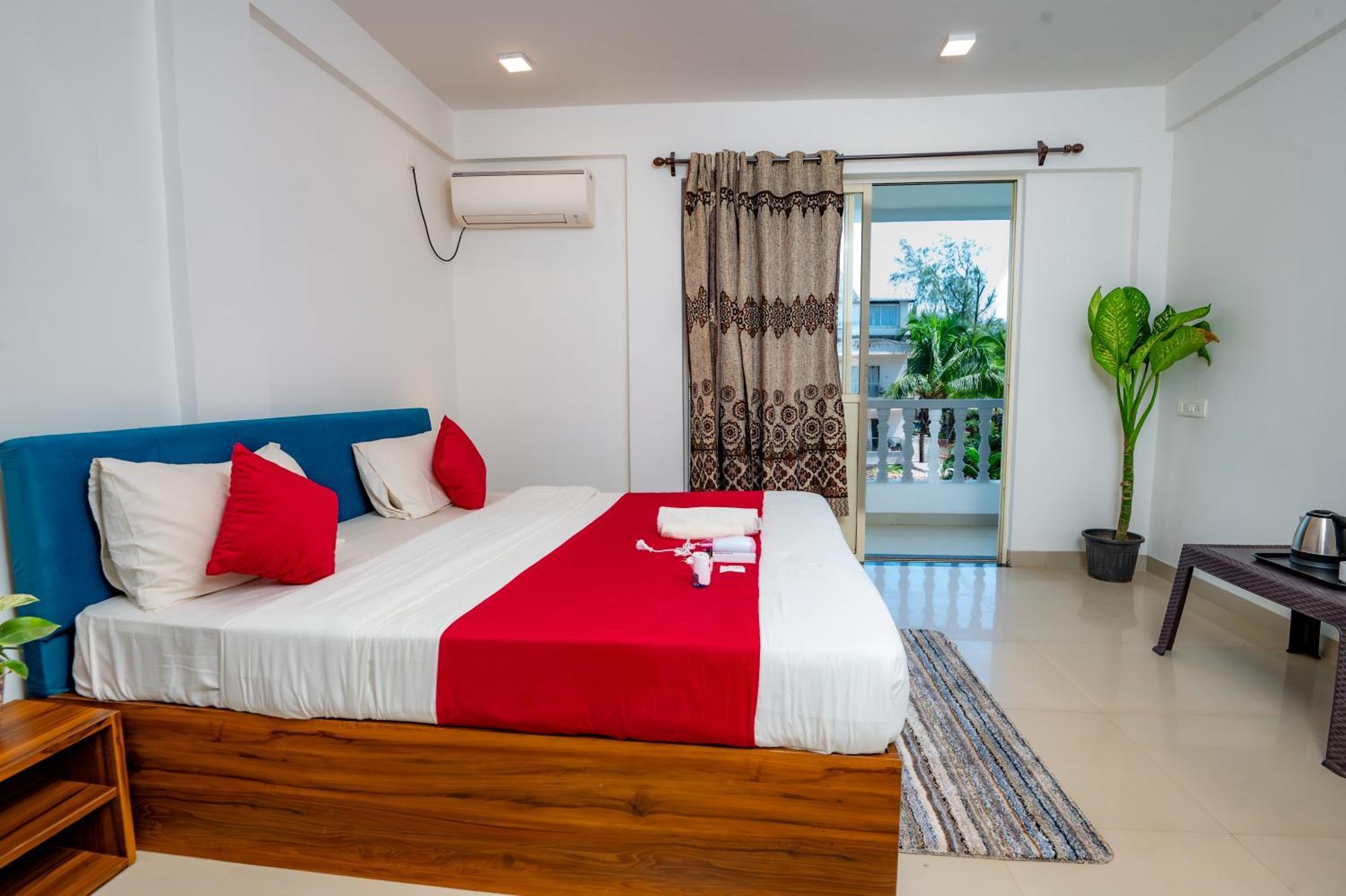 Morjim Sea Waves-Beach Front Hotel Εξωτερικό φωτογραφία